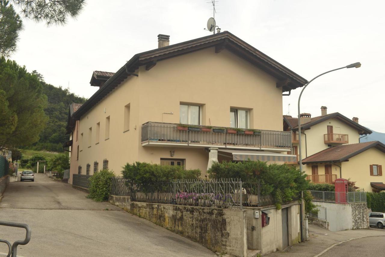B&B Alla Busa Rovereto  Buitenkant foto